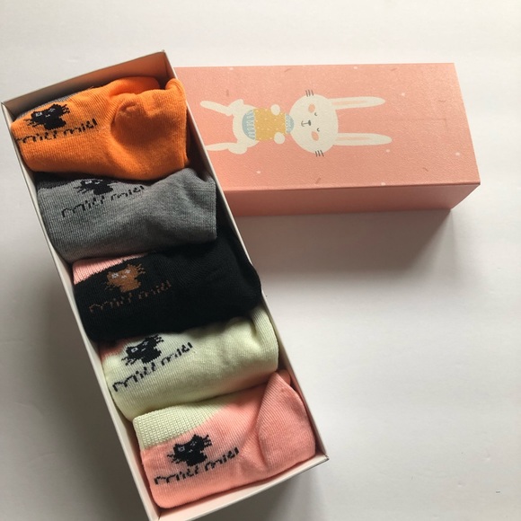 FREE 1 Pink lanyard + 10 pairs of ankle socks - Picture 3 of 5